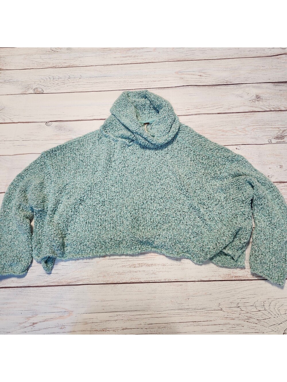 Free People Cozy Textured Cropped Turtleneck Sweater in Green Size Small